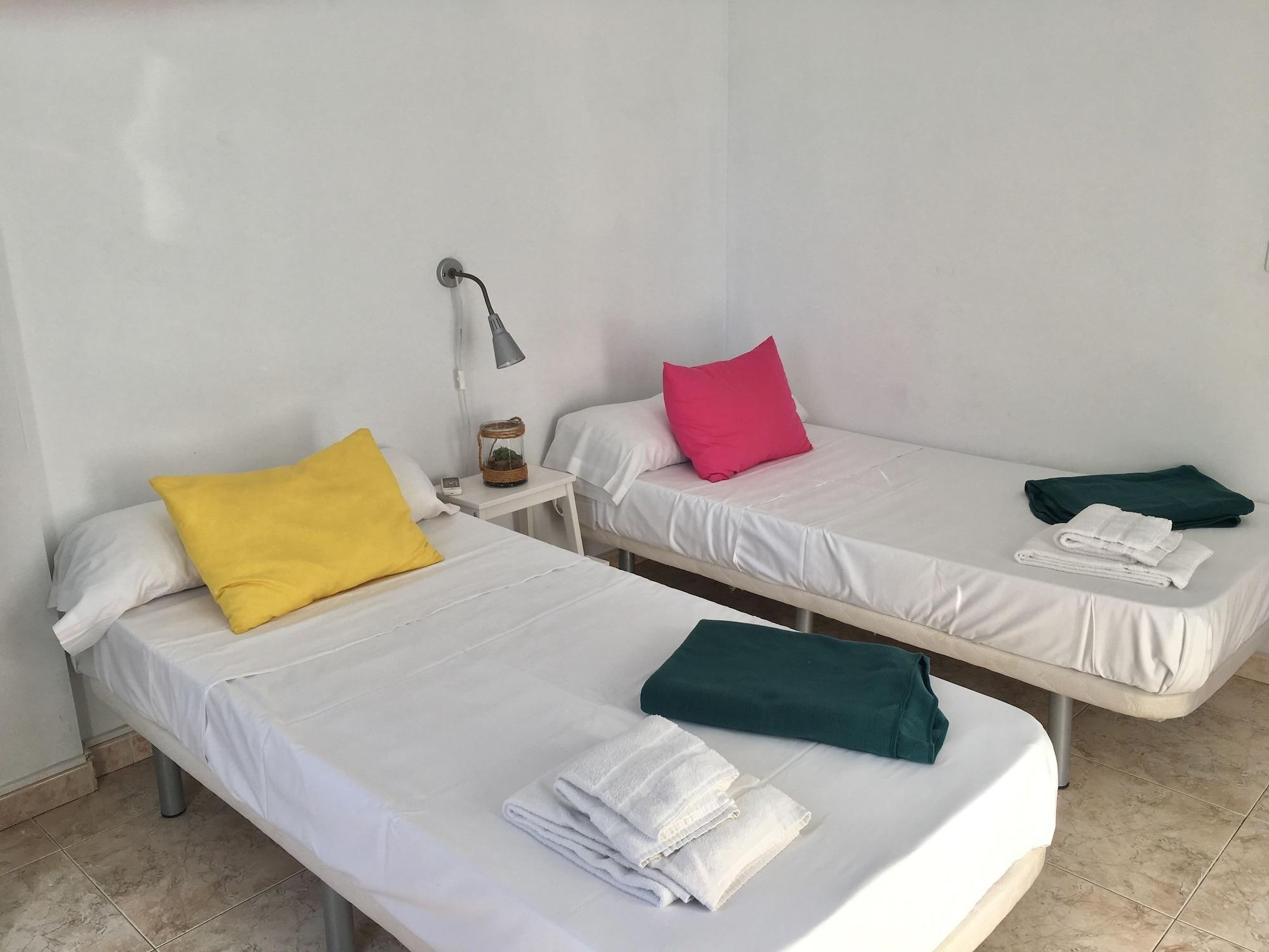 La Moraga De Poniente Malaga Hostel Málaga Exterior foto