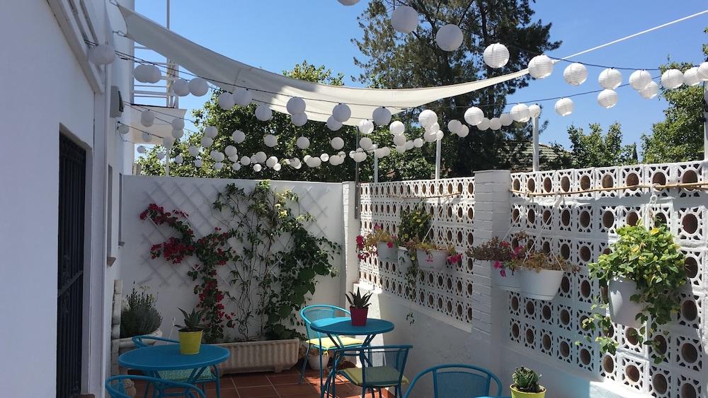 La Moraga De Poniente Malaga Hostel Málaga Exterior foto