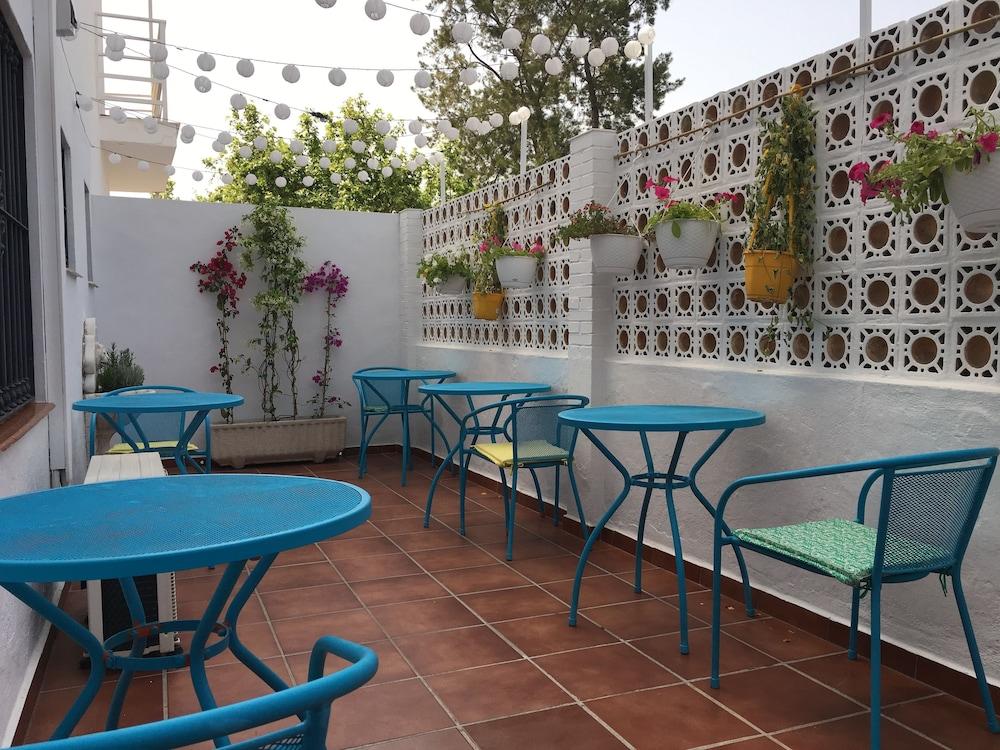 La Moraga De Poniente Malaga Hostel Málaga Exterior foto