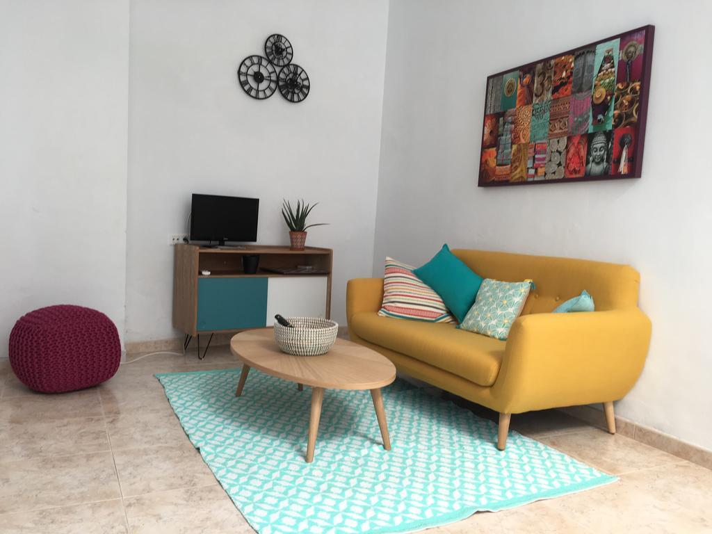 La Moraga De Poniente Malaga Hostel Málaga Exterior foto