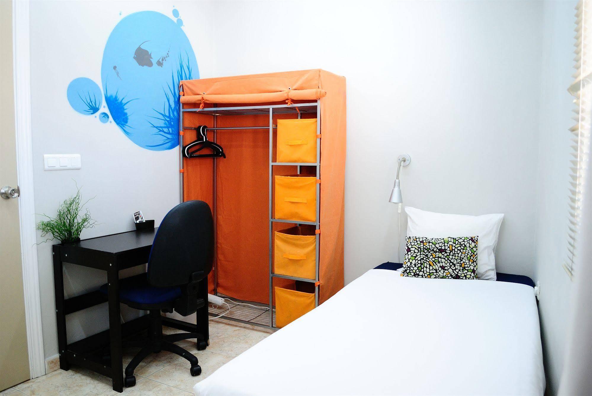 La Moraga De Poniente Malaga Hostel Málaga Exterior foto